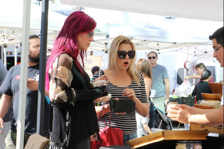 Jodie Sweetin Farmers Market (29)