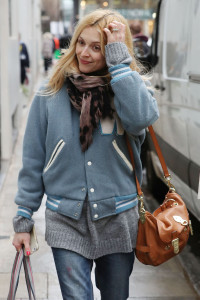 Fearne Cotton Out and about (13)
